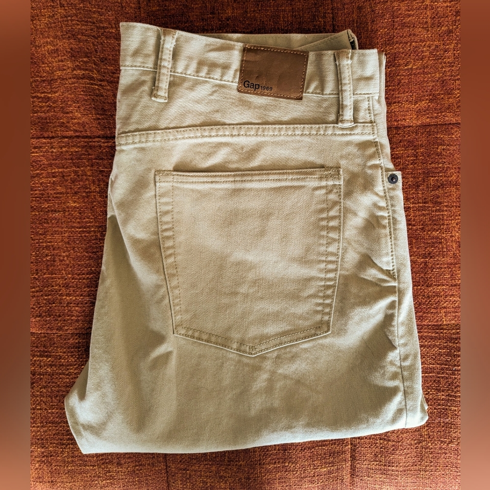 GAP straight 36x32